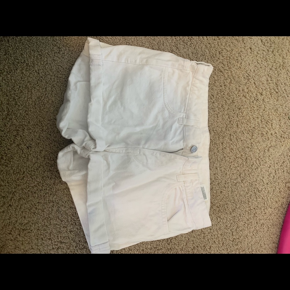 White denim jean shorts